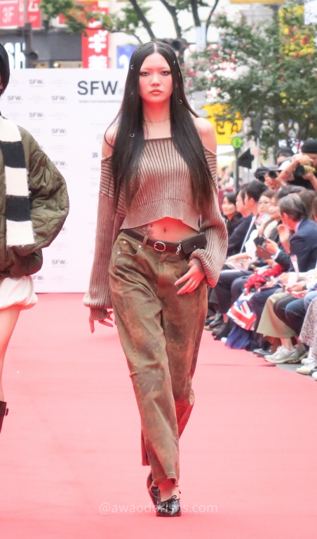 A model walking on SFW Street Runway 'Seoul Mix' Shibuya x Seoul ft. Shinsegae Hyper Ground at  Shibuya Music Scramble 2025 渋谷音楽祭 in Shibuya Tokyo